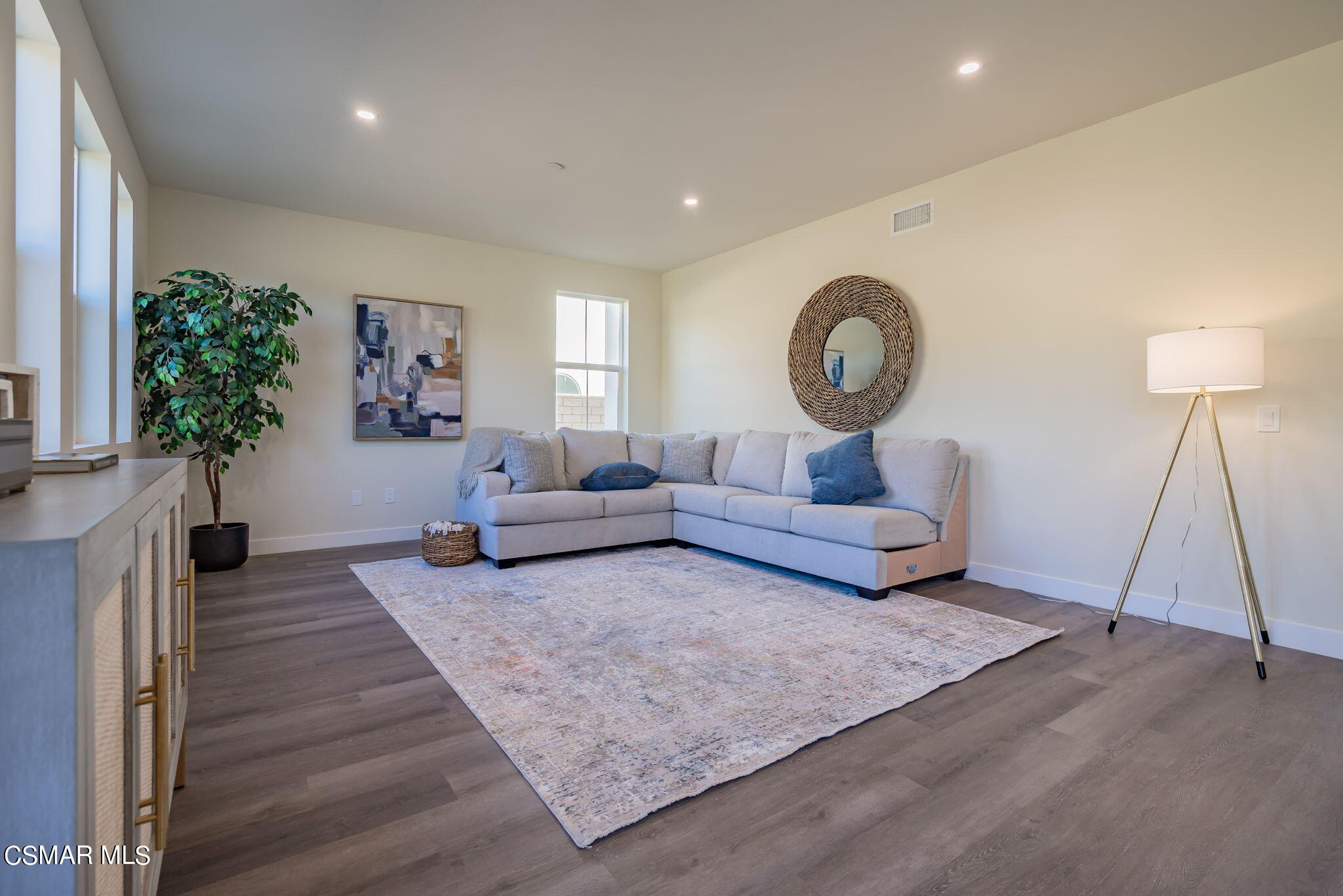 4695 Summit Avenue Simi Valley, CA 93063 - Photo 14 of 30 33-web-or-mls-DSC09162