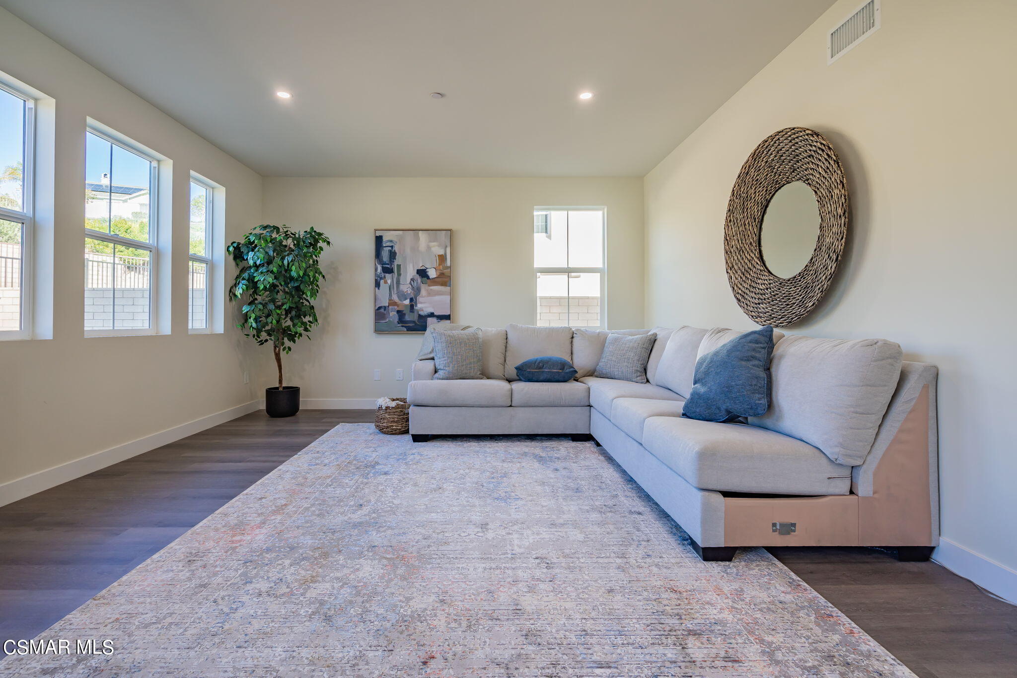 4695 Summit Avenue Simi Valley, CA 93063 - Photo 15 of 30 34-web-or-mls-DSC09163