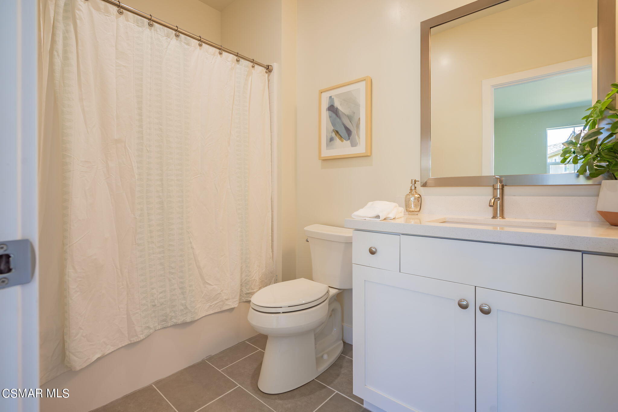 4695 Summit Avenue Simi Valley, CA 93063 - Photo 23 of 30 42-web-or-mls-DSC09171