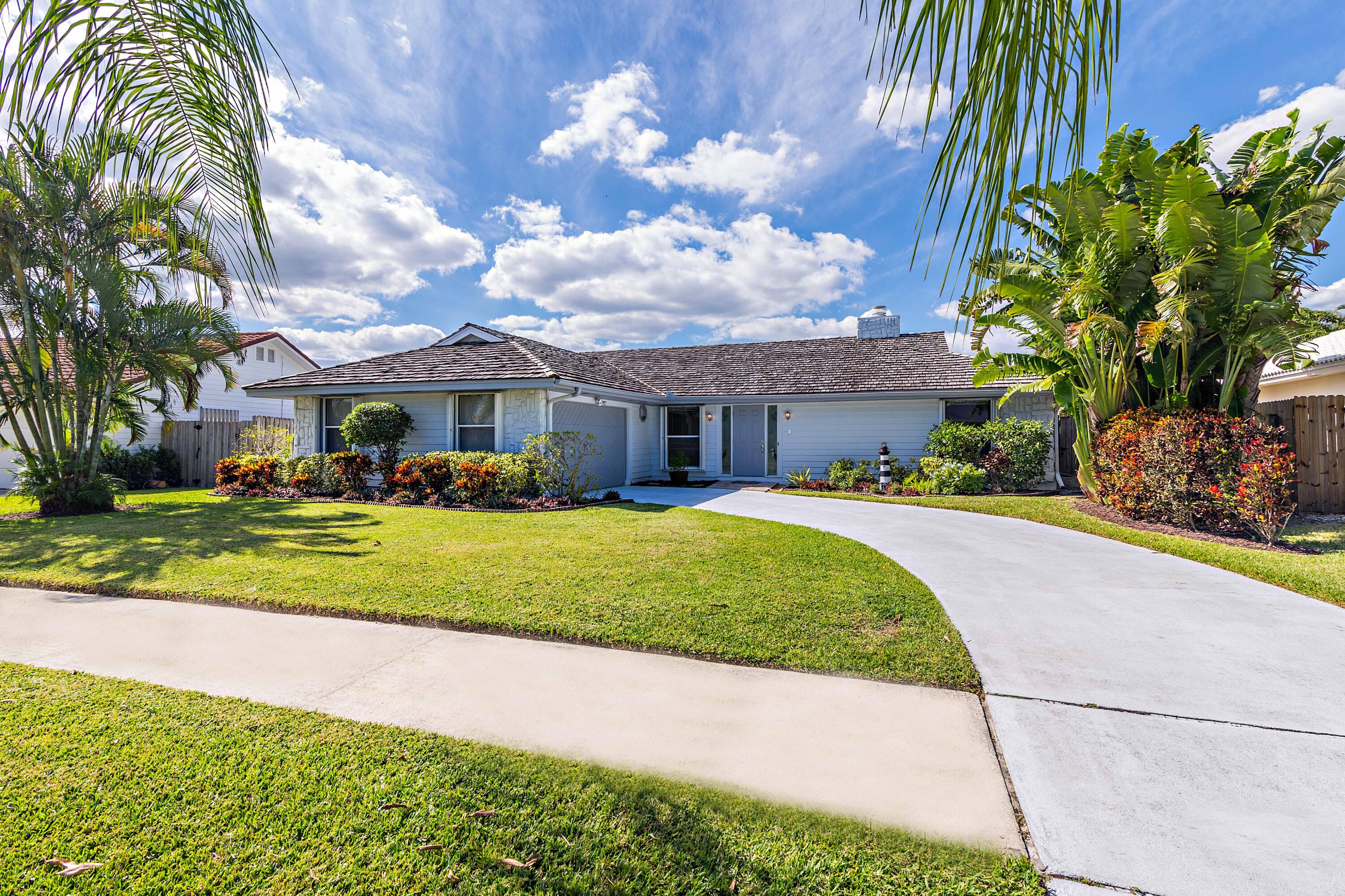 63 Hickory Hill Road Tequesta, FL 33469 - Photo 1 of 28 63 Hickory Hill Front