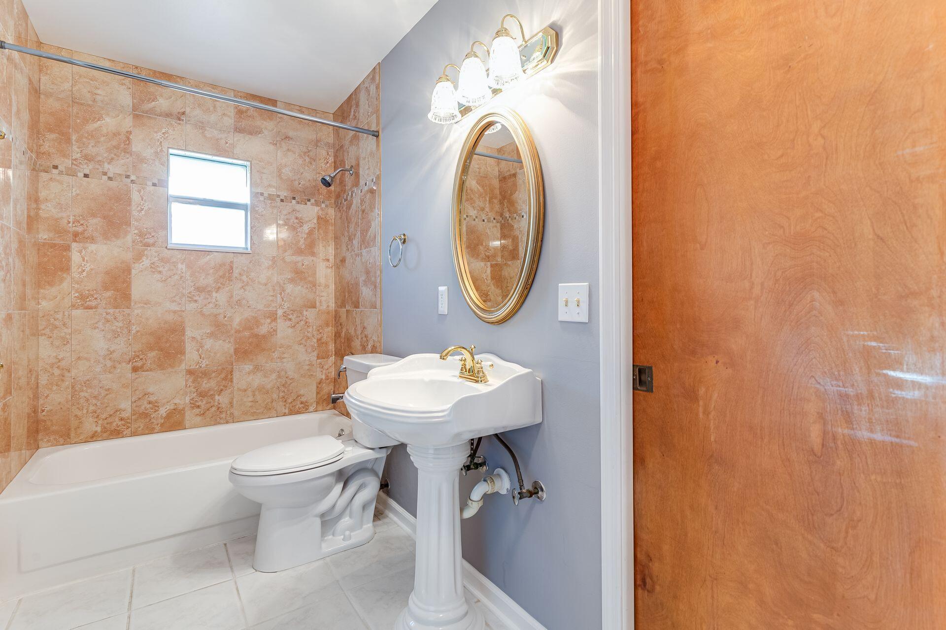 63 Hickory Hill Road Tequesta, FL 33469 - Photo 14 of 28 "Jack & Jill" bath