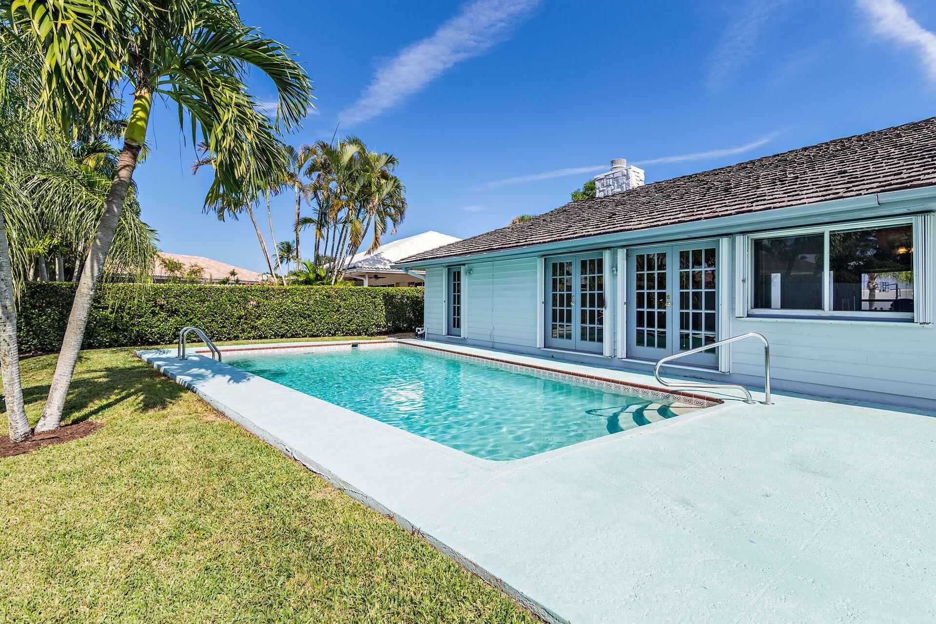63 Hickory Hill Road Tequesta, FL 33469 - Photo 18 of 28 Pool