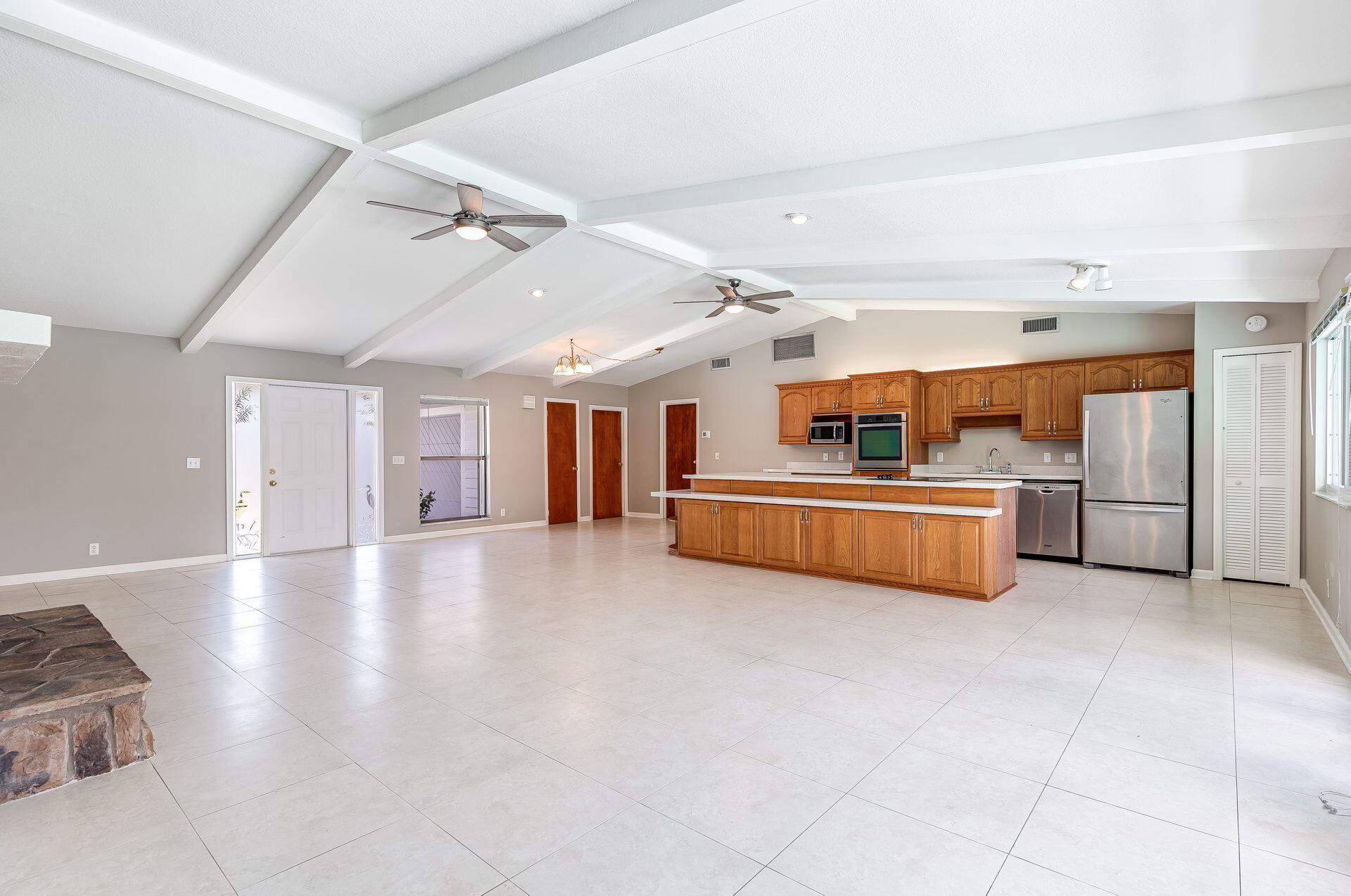 63 Hickory Hill Road Tequesta, FL 33469 - Photo 6 of 28 Kithen