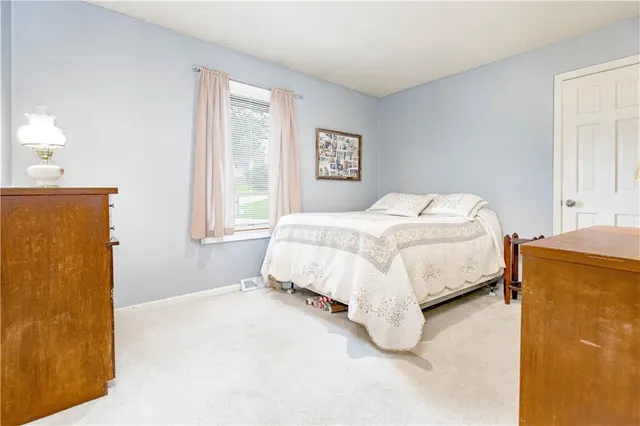 $320,000 | 1201 Southwest Hopi Street, Blue Springs, MO 64015