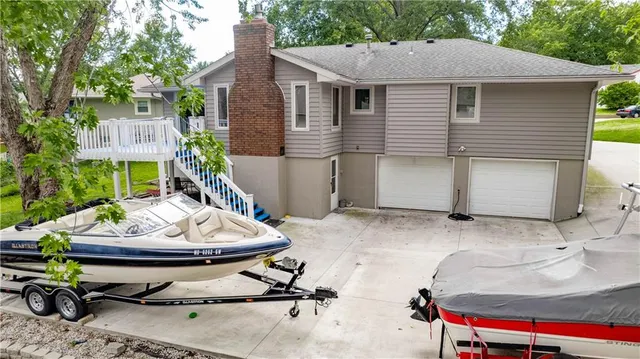 $320,000 | 1201 Southwest Hopi Street, Blue Springs, MO 64015