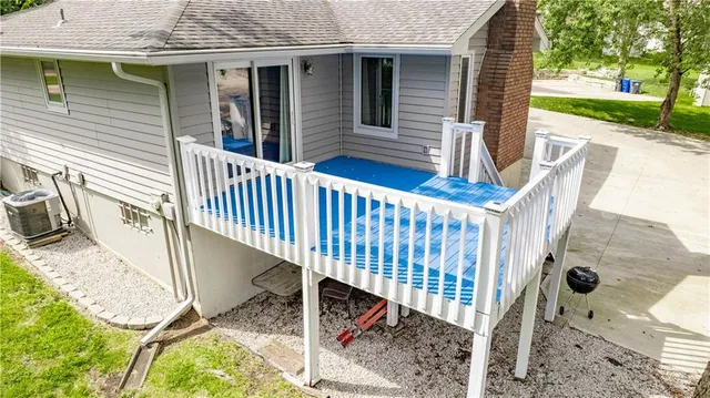 $320,000 | 1201 Southwest Hopi Street, Blue Springs, MO 64015