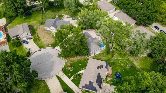 $320,000 | 1201 Southwest Hopi Street, Blue Springs, MO 64015