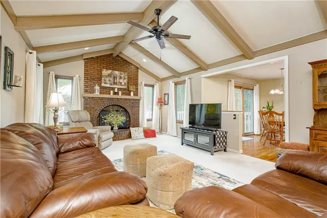 $320,000 | 1201 Southwest Hopi Street, Blue Springs, MO 64015