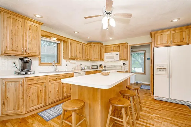 $320,000 | 1201 Southwest Hopi Street, Blue Springs, MO 64015