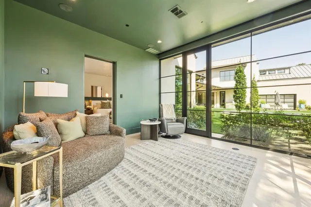 $6,995,900 | 1502 Bluffview Drive, Roanoke, TX 76262