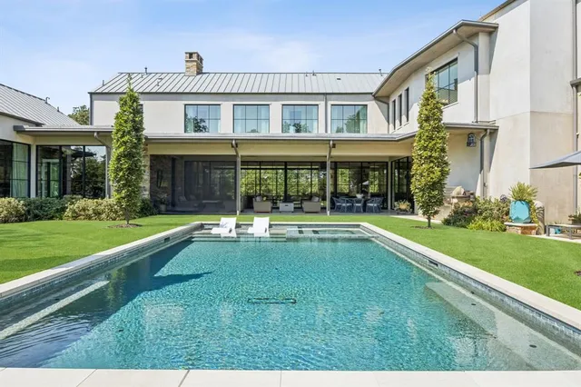 $6,995,900 | 1502 Bluffview Drive, Roanoke, TX 76262