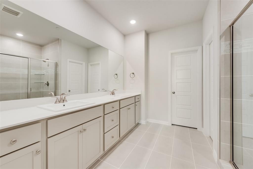 8159 Challenger Lane Frisco, TX 75034 - Photo 15 of 29 Representative Photo