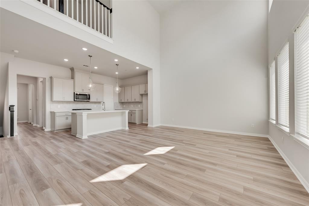 8159 Challenger Lane Frisco, TX 75034 - Photo 5 of 29 Representative Photo