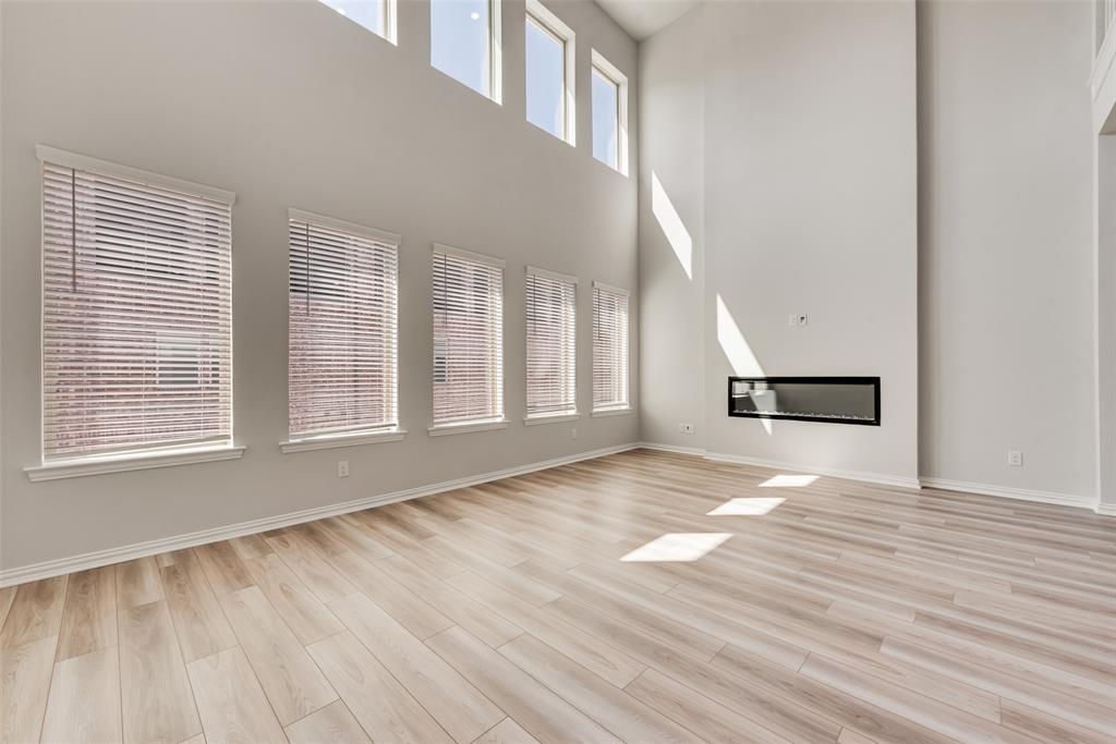 8159 Challenger Lane Frisco, TX 75034 - Photo 6 of 29 Representative Photo