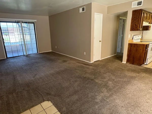 $1,395 | 3131 West Cochise Drive, Unit 133, Phoenix, AZ 85051