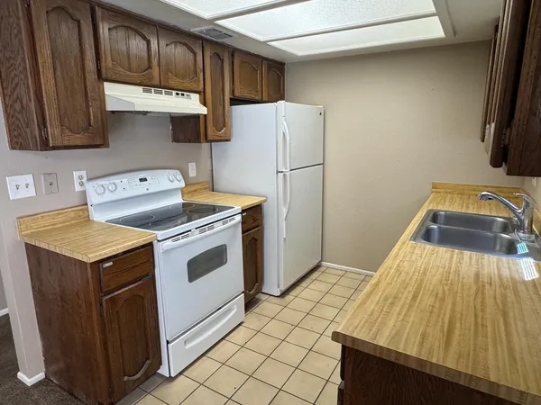 $1,395 | 3131 West Cochise Drive, Unit 133, Phoenix, AZ 85051