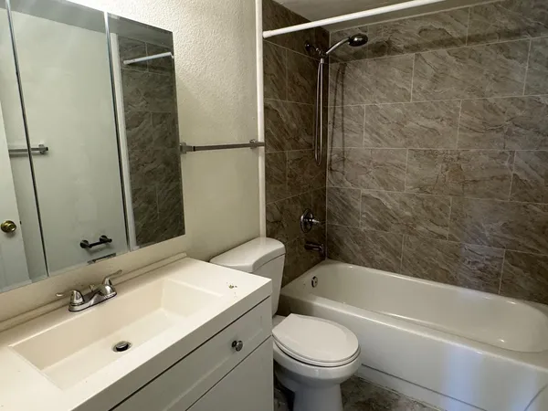 $1,395 | 3131 West Cochise Drive, Unit 133, Phoenix, AZ 85051