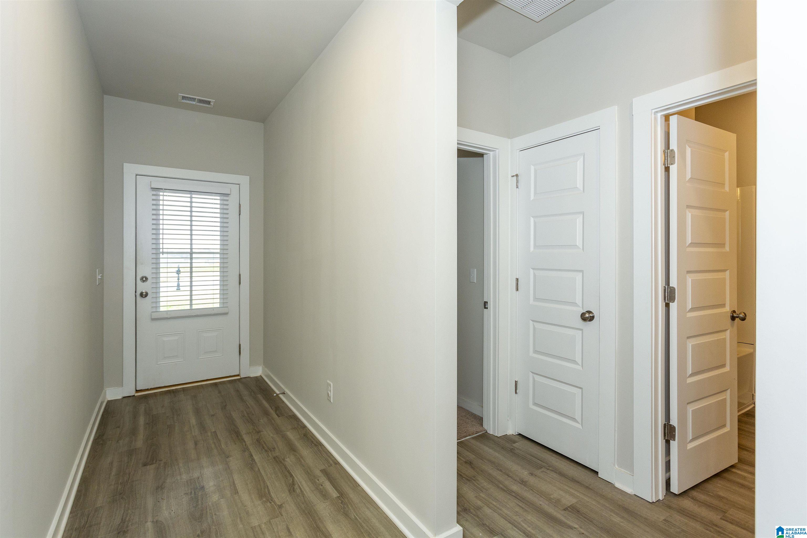 450 Ridgeview Circle Jemison, AL 35085 - Photo 10 of 39