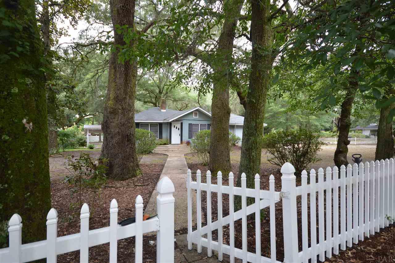 4425 Garcon Point Road Milton, FL 32583 - Photo 40 of 43 Gallery Image 40