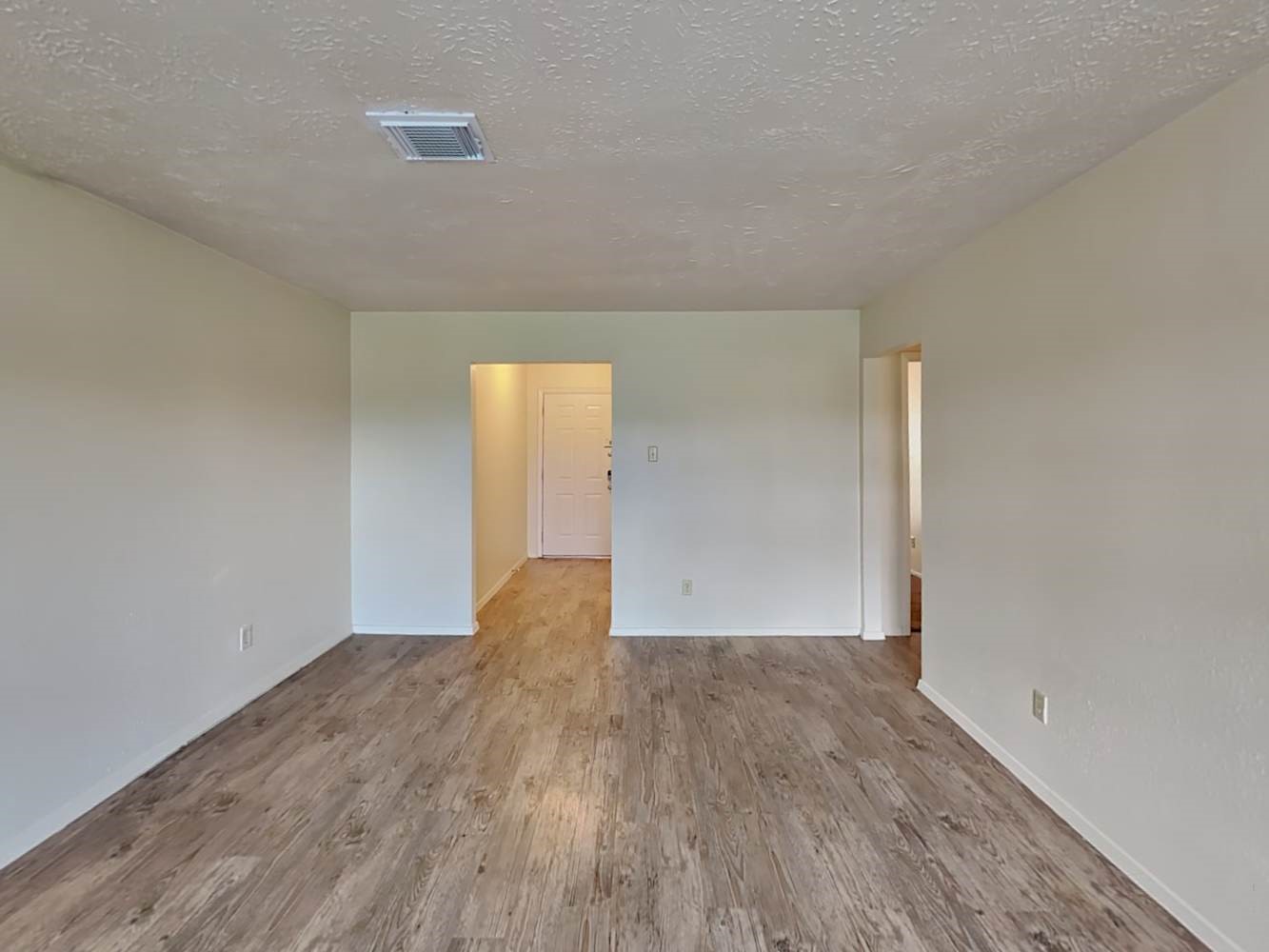 9812 Robin Street La Porte, TX 77571 - Photo 3 of 12