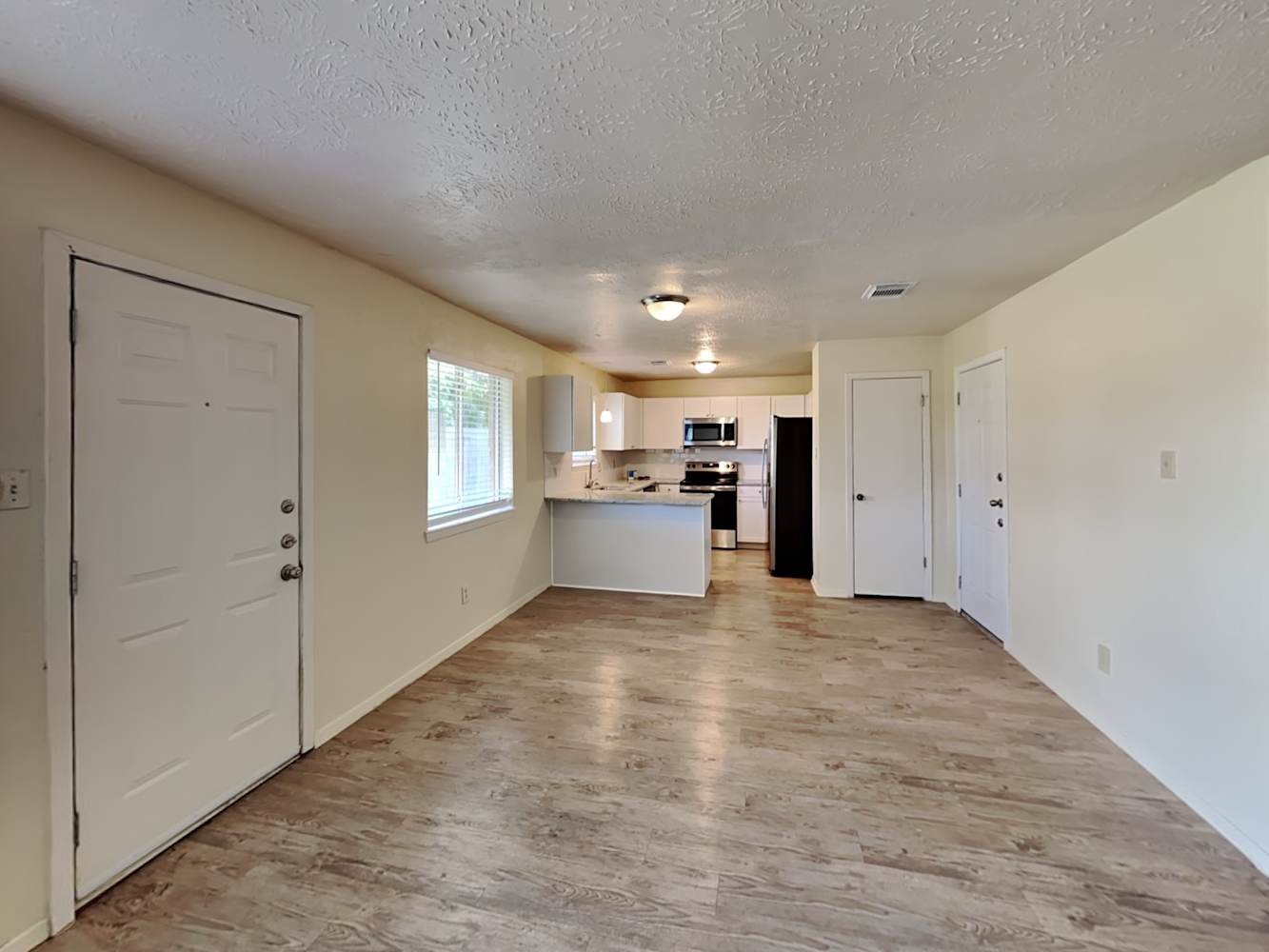 9812 Robin Street La Porte, TX 77571 - Photo 6 of 12