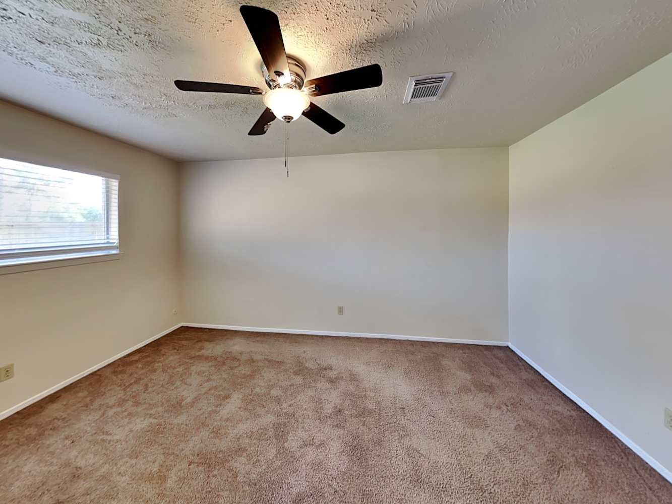 9812 Robin Street La Porte, TX 77571 - Photo 9 of 12