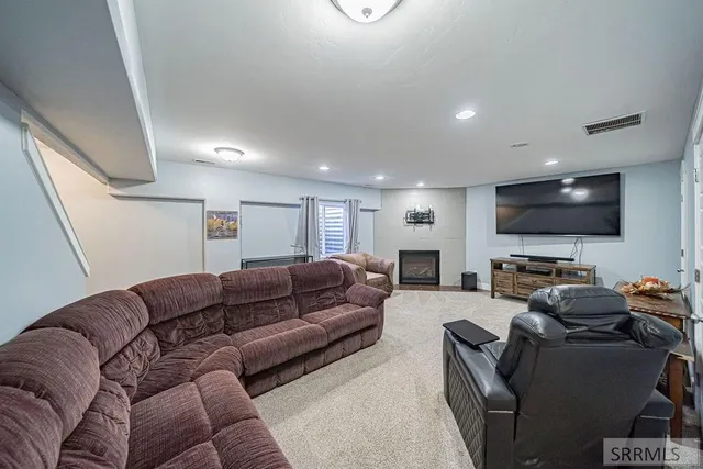 $518,000 | 4015 East 54 North, Rigby, ID 83442