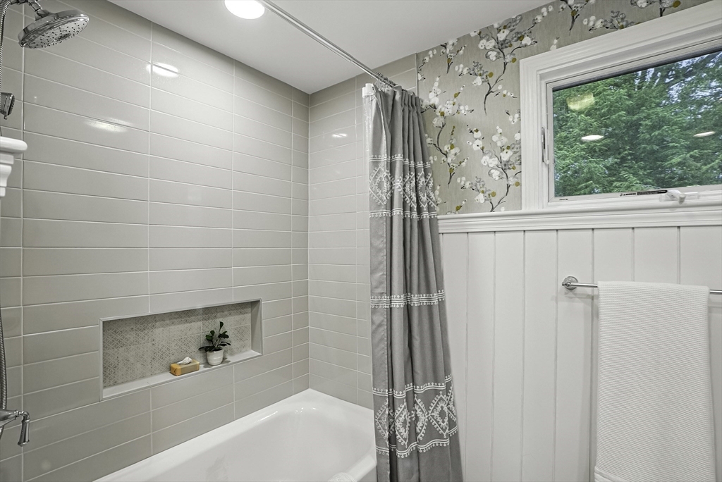 9 Oak Hill Road Natick, MA 01760 - Photo 23 of 41 Gallery Image 23