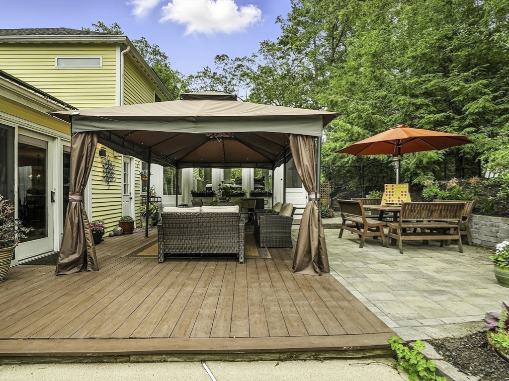 9 Oak Hill Road Natick, MA 01760 - Photo 33 of 41 Gallery Image 33