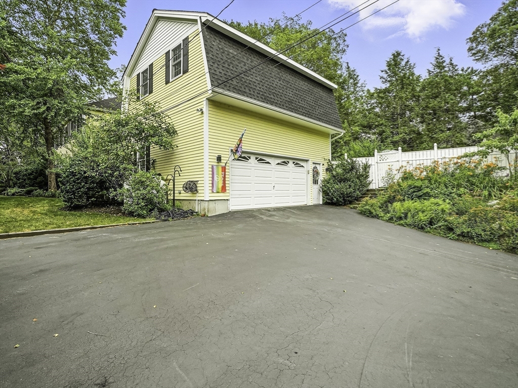 9 Oak Hill Road Natick, MA 01760 - Photo 39 of 41 Gallery Image 39
