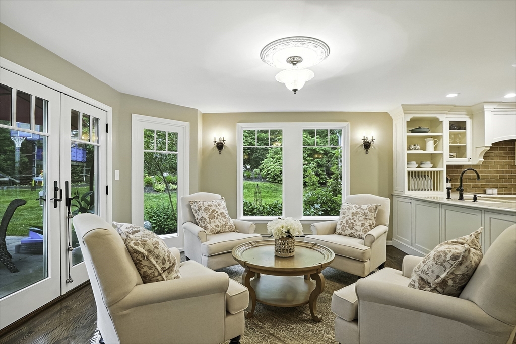 9 Oak Hill Road Natick, MA 01760 - Photo 8 of 41 Gallery Image 8