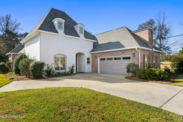 $465,000 | 4 Rue Orleans Court, Long Beach, MS 39560
