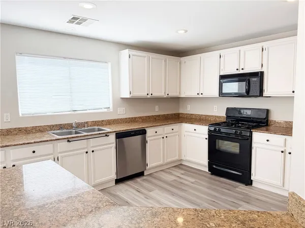 $1,950 | 6241 Prairie Brush Court, Las Vegas, NV 89141