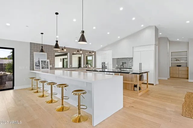 $5,100,000 | 3842 East San Miguel Avenue, Paradise Valley, AZ 85253