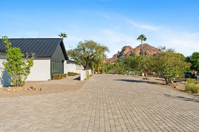 $5,100,000 | 3842 East San Miguel Avenue, Paradise Valley, AZ 85253