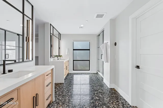 $5,100,000 | 3842 East San Miguel Avenue, Paradise Valley, AZ 85253