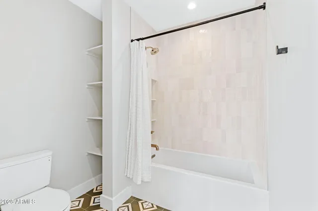 $5,100,000 | 3842 East San Miguel Avenue, Paradise Valley, AZ 85253