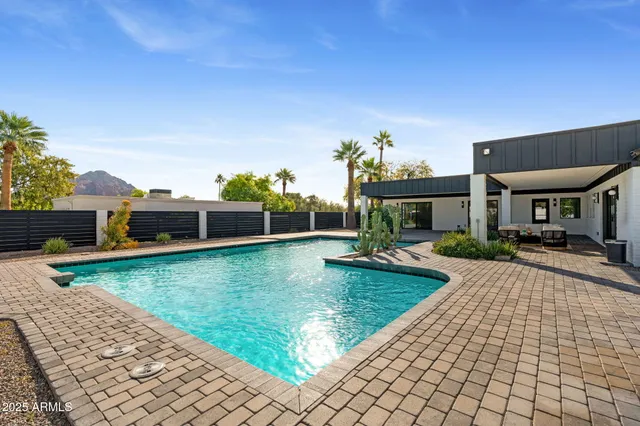 $5,100,000 | 3842 East San Miguel Avenue, Paradise Valley, AZ 85253