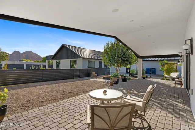 $5,100,000 | 3842 East San Miguel Avenue, Paradise Valley, AZ 85253