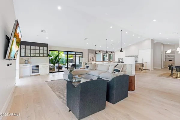 $4,495,000 | 3842 East San Miguel Avenue, Paradise Valley, AZ 85253