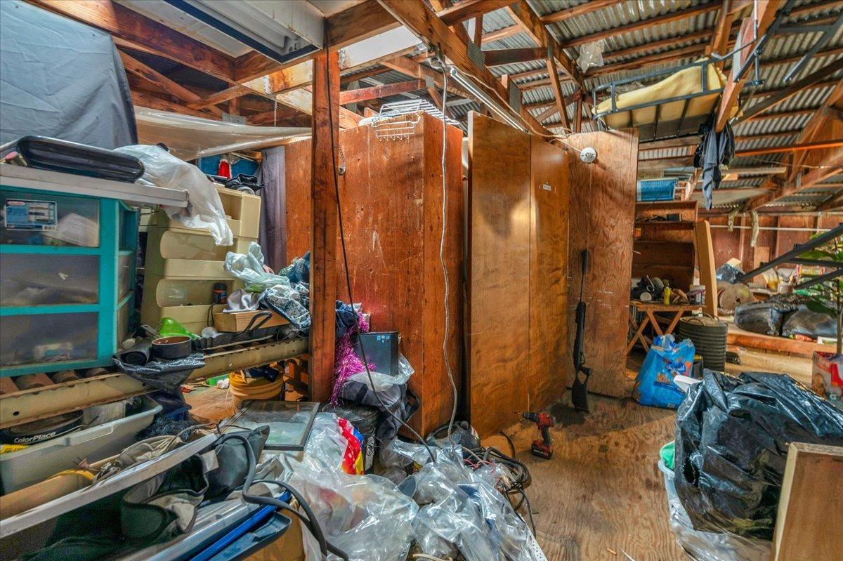 16860 Mark Road Madera, CA 93636 - Photo 73 of 76 a view of storage and utility room