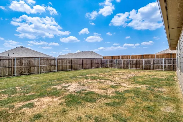 $2,000 | 208 Cultivator Court, Royse City, TX 75189