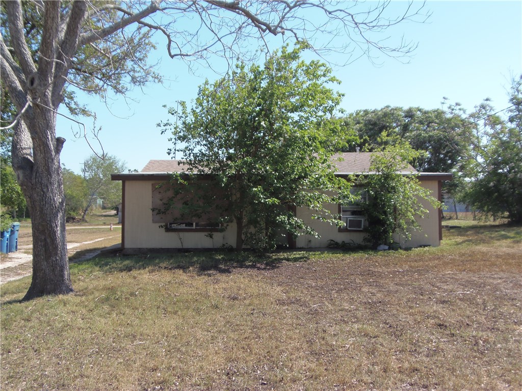 916 Marriott Drive Portland, TX 78374 - Photo 2 of 24 a view of a yard with a tree