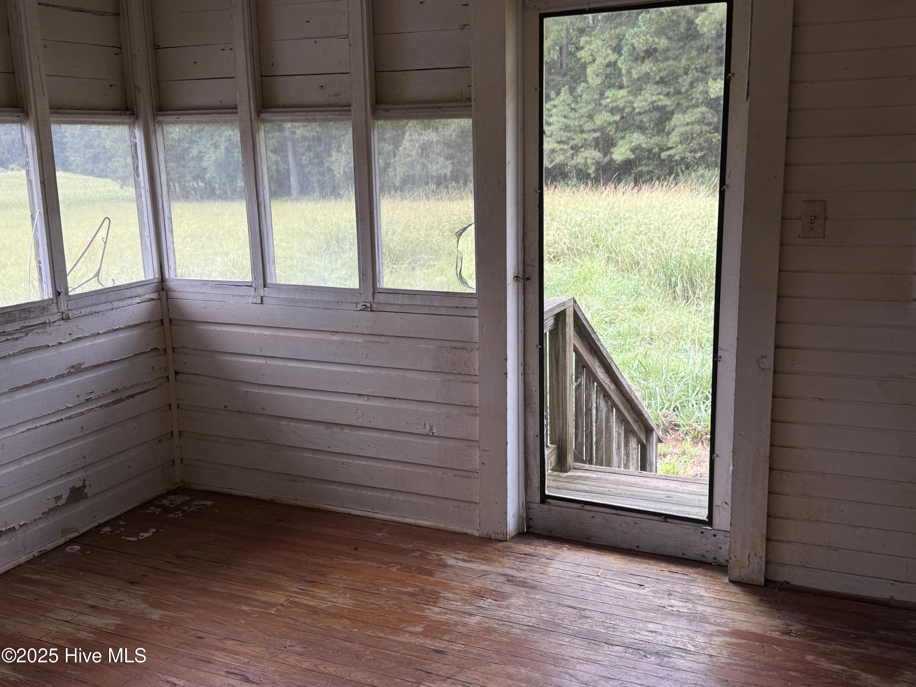 14419 Highway 41 Harrells, NC 28444 - Photo 34 of 46 laundry room