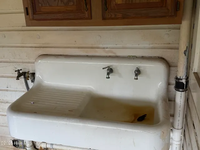 $600,000 | 14419 Highway 41, Harrells, NC 28444