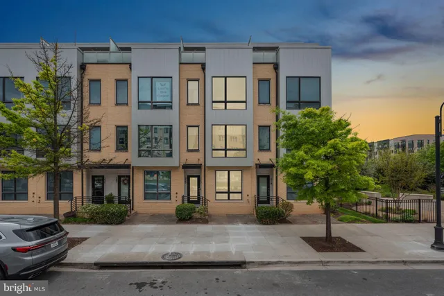 $849,500 | 223 Crown Park Avenue, Gaithersburg, MD 20878