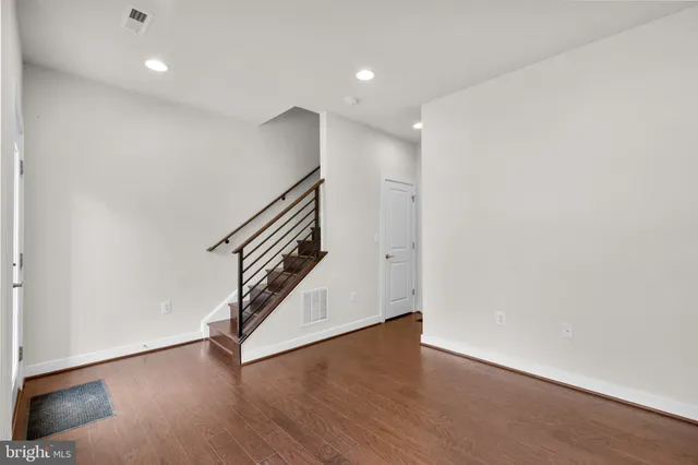 $849,500 | 223 Crown Park Avenue, Gaithersburg, MD 20878