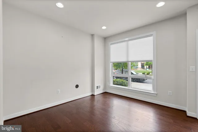 $849,500 | 223 Crown Park Avenue, Gaithersburg, MD 20878