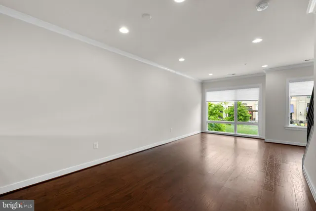 $849,500 | 223 Crown Park Avenue, Gaithersburg, MD 20878