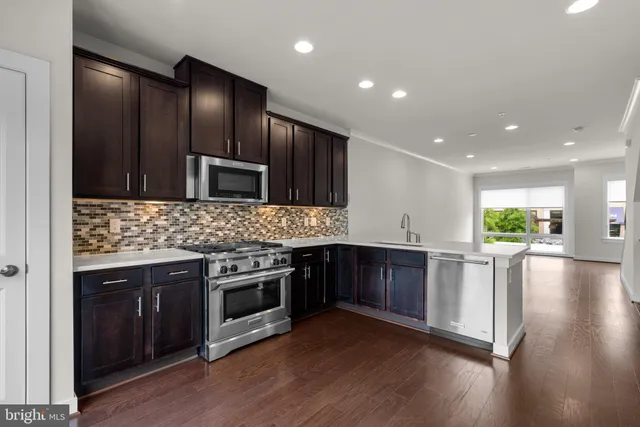 $849,500 | 223 Crown Park Avenue, Gaithersburg, MD 20878